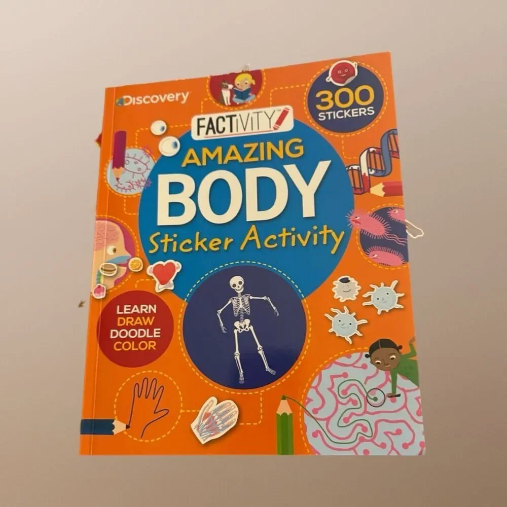 Discovery Kids Workbook & Sticker Collection Body Dinosaurs & Animals Activitys
